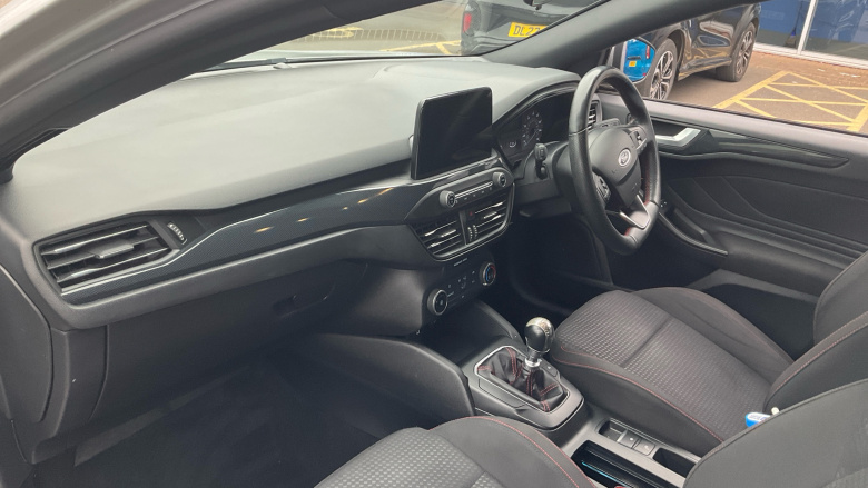 Ford Focus 1.0 EcoBoost 125 ST-Line 5dr Petrol Hatchback